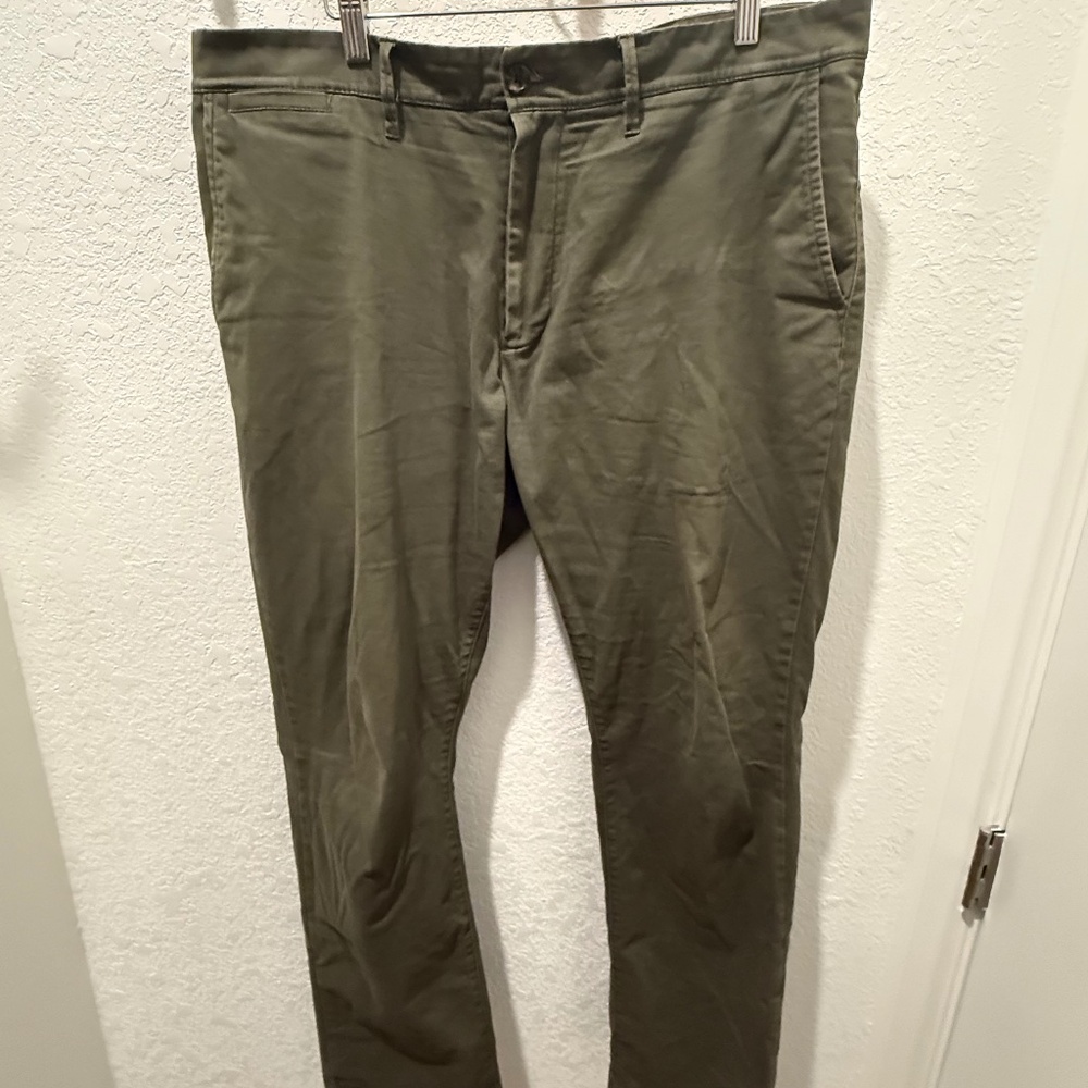 Goodfellow & Co Olive Green Khakis – 38x32
